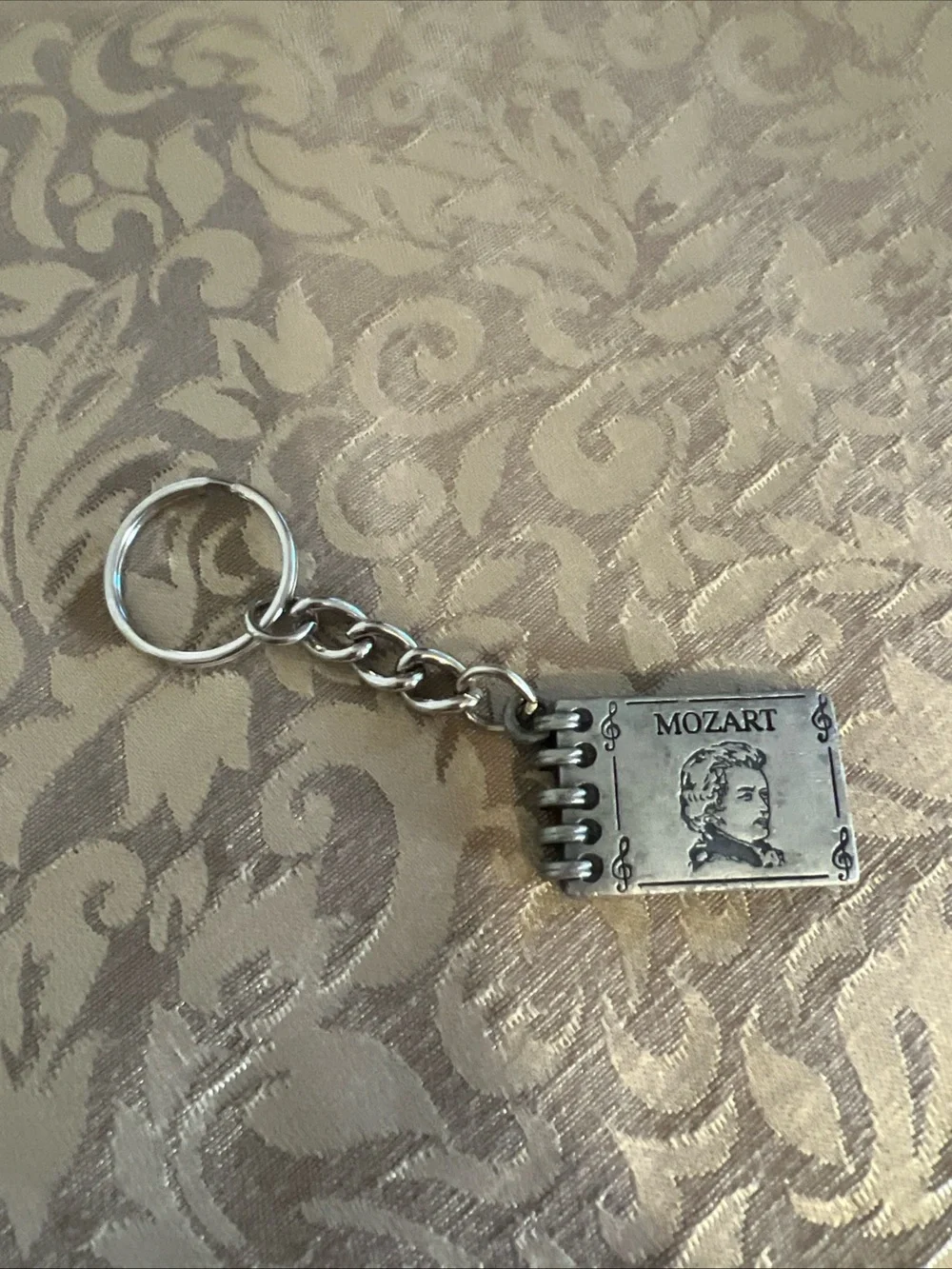 Pewter Keychain: Wolfgang Amadeus Mozart Music Notes